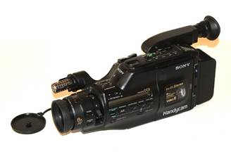 Une image contenant Caméras et optique, Instrument optique, Appareil photo, caméra

Description générée automatiquement